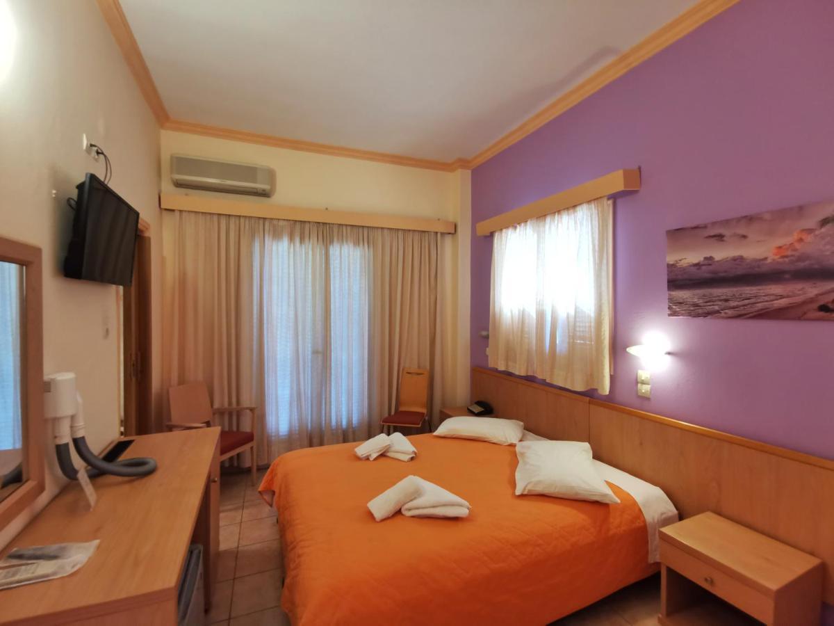 Отель Possidon Agia Marina  Экстерьер фото