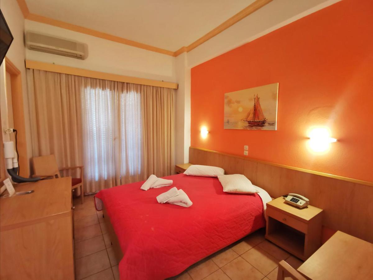 Отель Possidon Agia Marina  Экстерьер фото
